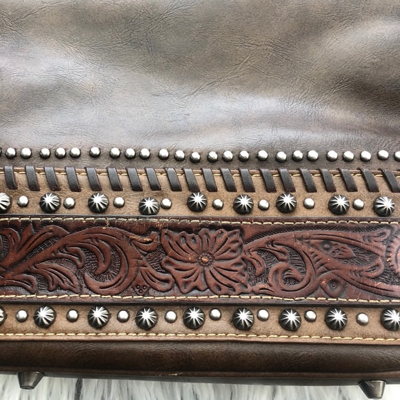 Trinity Ranch Leather Purse - Picture 3 of 13
